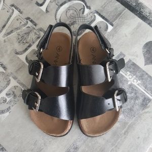 Dupe Birkenstocks